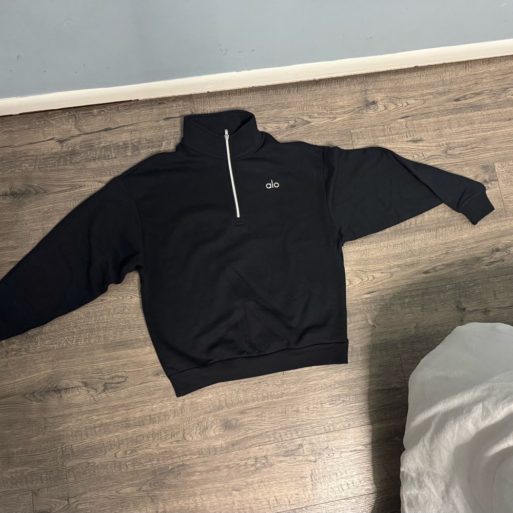 ALO Yoga Black Women's Half-Zip Pullover with Silver Zip